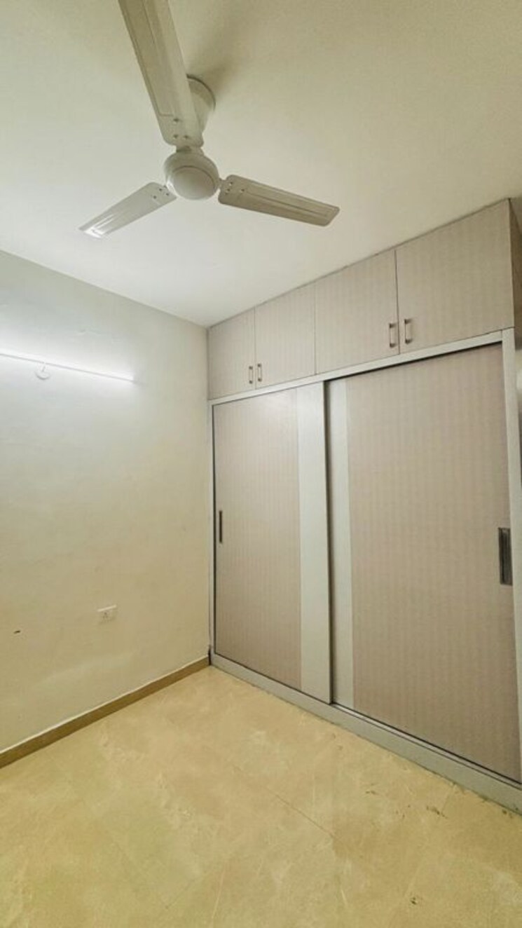 Room, signature-global-park-4-and-5 2.5 Bedroom 1120 Sq.Ft. Builder Floor In Sohna Sector 36 Gurgaon 9749638