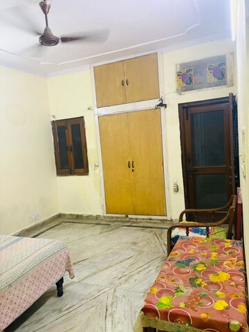 Bedroom in 1 RK Independent House at RWA Apartments Sector 27, Sector 27 – for Rent