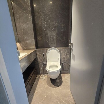 Bathroom in 4 BHK Apartment at Lodha Trump Tower, Kamala Mill – for Rent