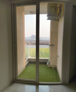 Building Lobby in 3 BHK Builder Floor at Omaxe Designer Villas Mayfield Garden, Sector 51 – for Rent