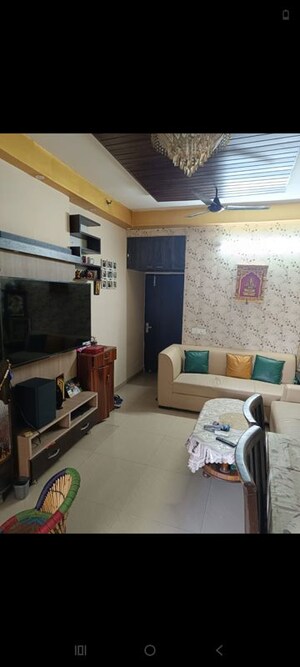 Living Room in 2 BHK Apartment at Antriksh Golf View, Sector 78 – for Rent