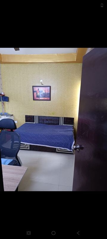 Furnished Amenities in 2 BHK Apartment at Antriksh Golf View, Sector 78 – for Rent