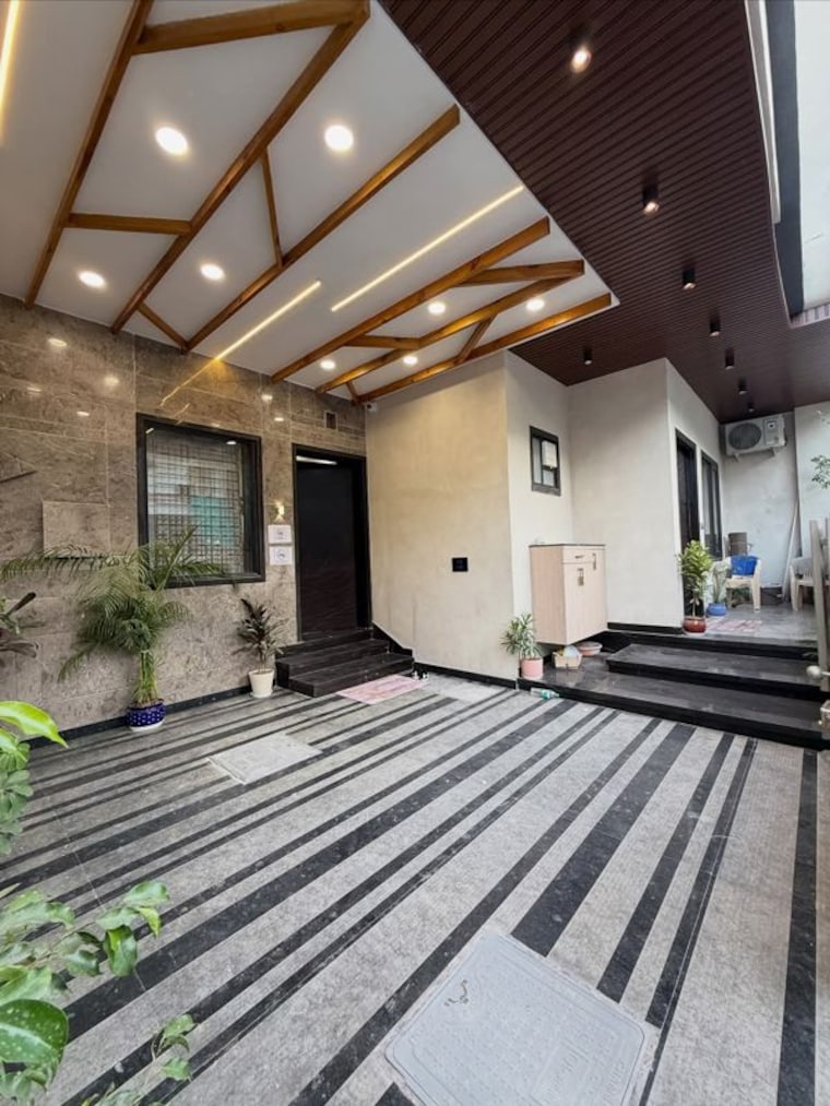  Parking, dhawas 5 Bedroom 195 Sq.Yd. Independent House In Dhawas Jaipur 9749674