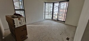 Room in 3 BHK Apartment at S Raheja Evergreen, Bandra West – for Rent