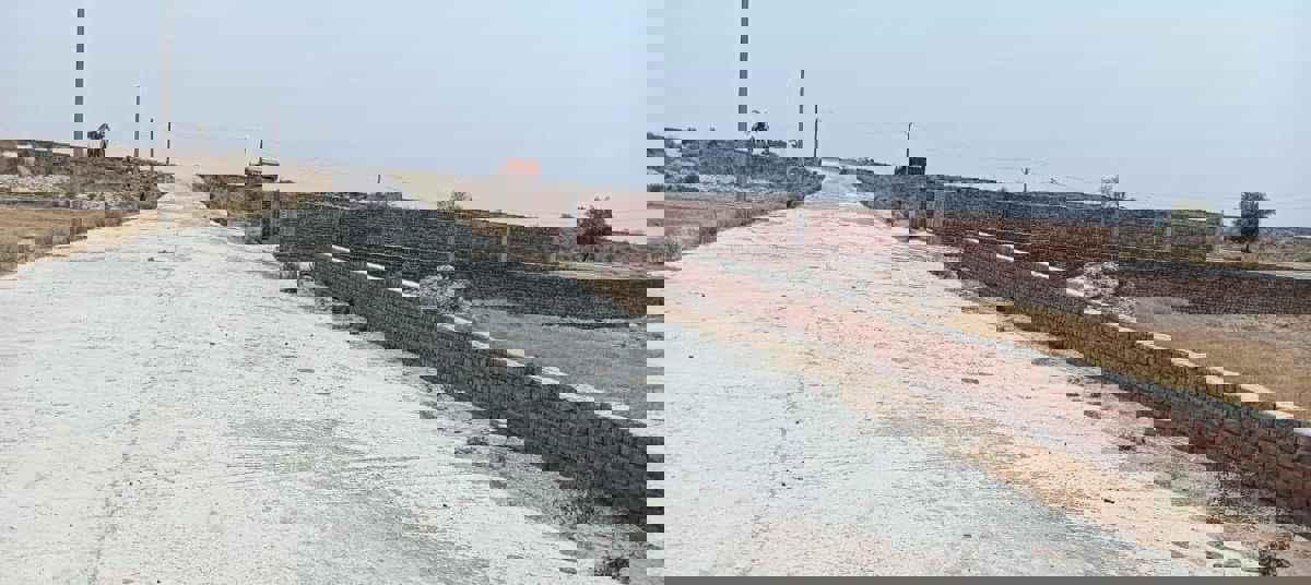 Plot For Sale in Jewar