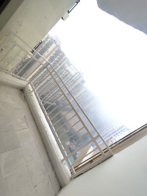 Staircase in 2.5 BHK Apartment at Gardenia Gateway, Sector 75 – for Rent