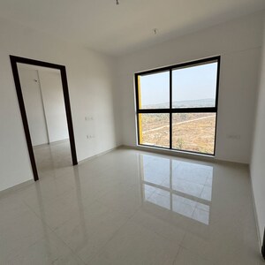 Room in 2 BHK Apartment at Lodha Palava Crown, Hedutane – for Rent