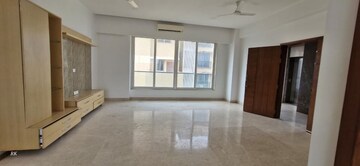 Room in 4 BHK Apartment at Benchmark Solus, Bandra West – for Rent