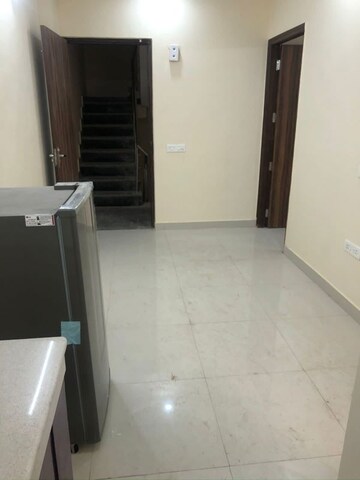 Bathroom in 1 BHK Builder Floor at Sector 43 – for Rent