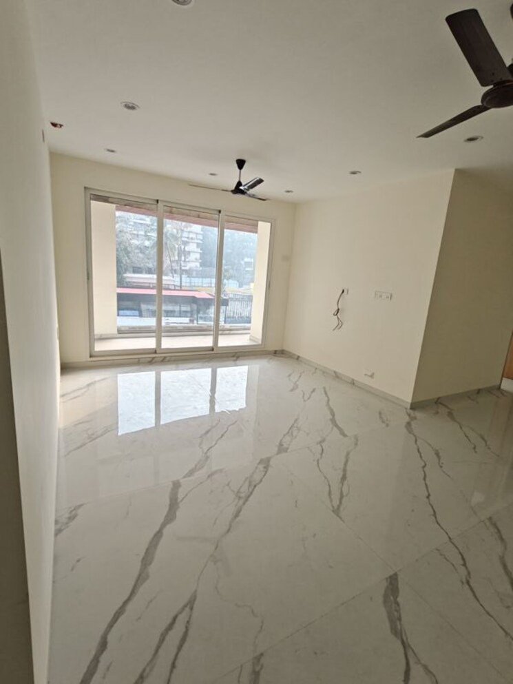 Room, joy-legend 3 Bedroom 1515 Sq.Ft. Apartment In Khar West Mumbai 9749859