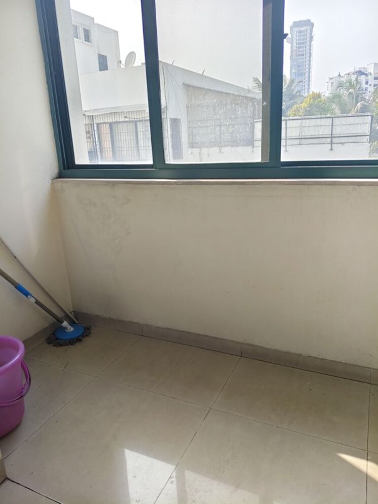 Room, clover-park-view 3 Bedroom 1800 Sq.Ft. Apartment In Koregaon Park Pune 9749868