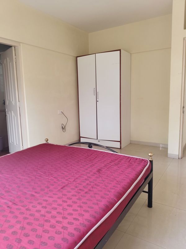 3 BHK + Extra Room Apartment For Rent in Clover Park View