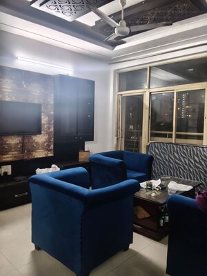 Living Room in 3 BHK Apartment at Gomti Nagar – for Rent