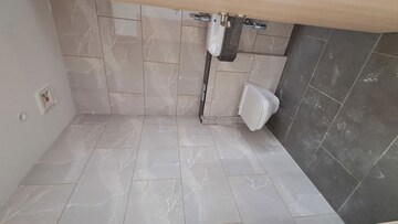 Bathroom in 4 BHK Apartment at Rustomjee Crown, Prabhadevi – for Rent