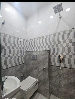 1.5 BHK Builder Floor For Rent in Kirti Nagar