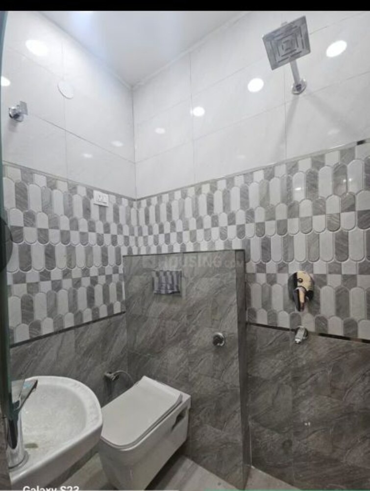 Cover Image, kirti nagar 1.5 Bedroom 700 Sq.Ft. Builder Floor In Kirti Nagar Delhi 9749910