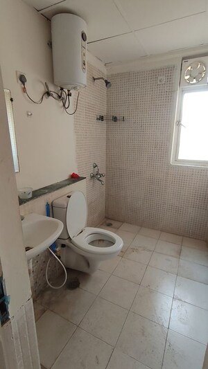 Bathroom in 3 BHK Apartment at Jaypee Greens Kosmos, Sector 134 – for Rent