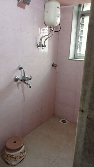 Bathroom in 1 BHK Apartment at Sindhi Society Chembur, Chembur – for Rent