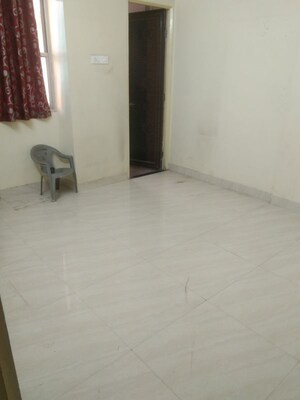 Room in 2 BHK Apartment at Mhalgi Nagar – for Rent