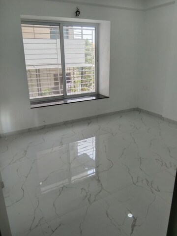 Room in 2 BHK Apartment at Mhalgi Nagar – for Rent