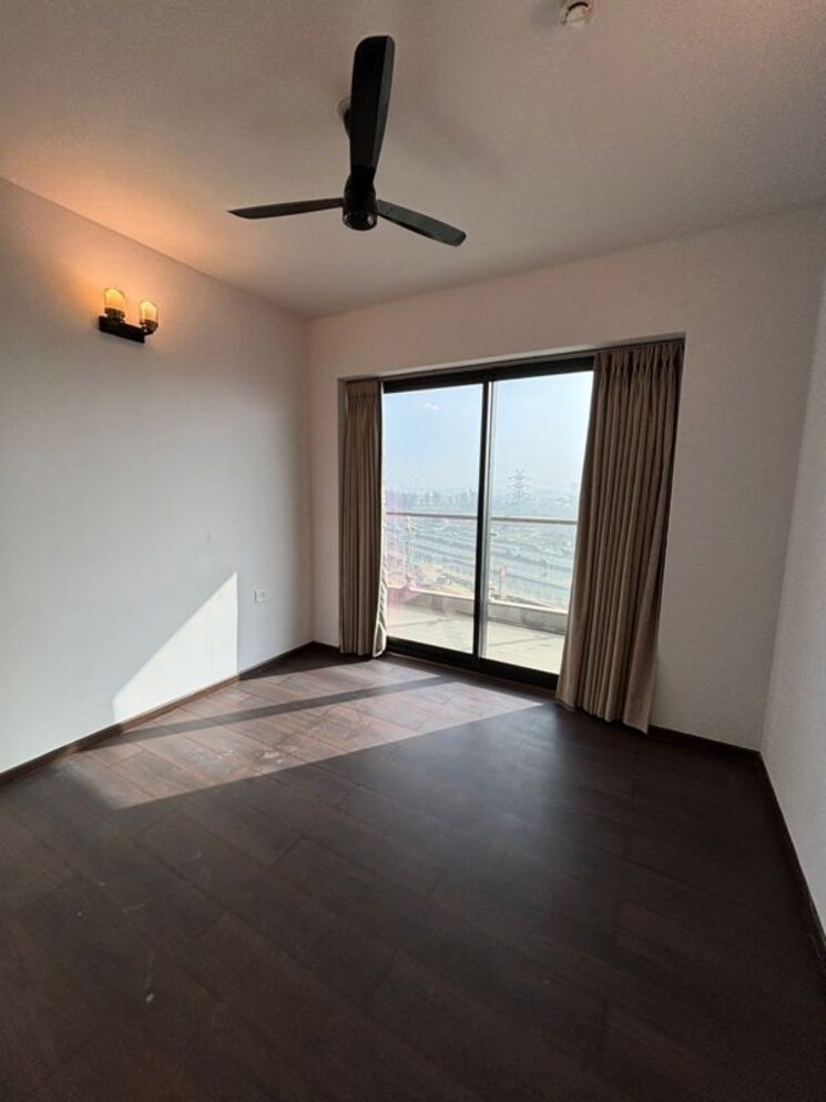 Room, krisumi-waterfall-residences 3.5 Bedroom 2538 Sq.Ft. Apartment In Sihi Gurgaon 9749961