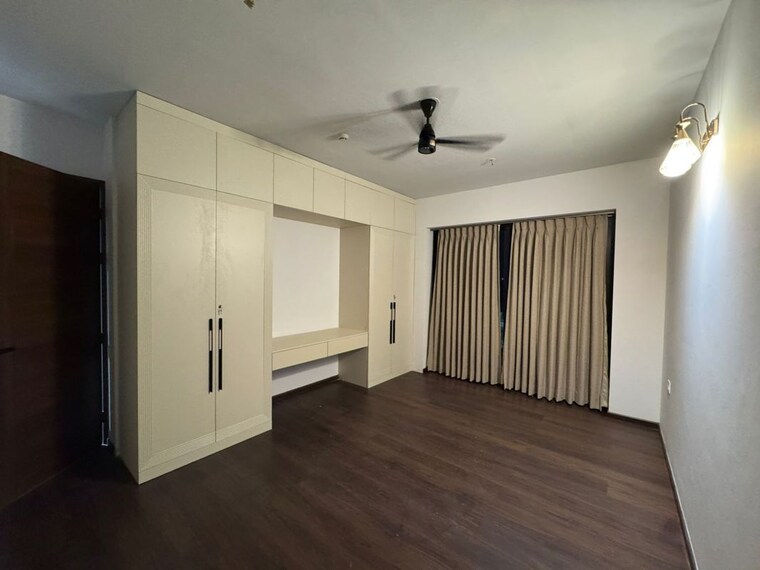 Room, krisumi-waterfall-residences 3.5 Bedroom 2538 Sq.Ft. Apartment In Sihi Gurgaon 9749961