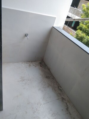 Room in 2 BHK Apartment at Mhalgi Nagar – for Rent