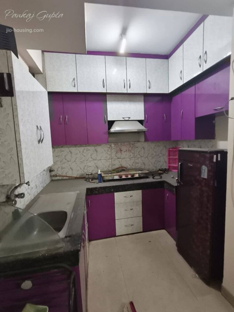 Kitchen, radicon-vedantam 3 Bedroom 1375 Sq.Ft. Apartment In Sector 16c Greater Noida Greater Noida 9749988