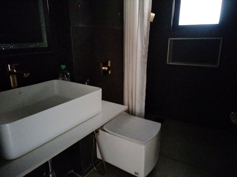 Bathroom, lunkad-skylounge 4 Bedroom 2300 Sq.Ft. Apartment In Kalyani Nagar Pune 9743297