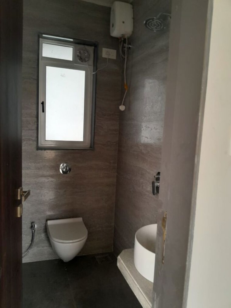 Bathroom, borivali east 2 Bedroom 550 Sq.Ft. Apartment In Borivali East Mumbai 9750009