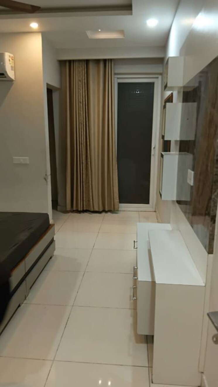 undefined, sbp-gateway-of-dreams 3 Bedroom 1600 Sq.Ft. Apartment In Dhakoli Zirakpur 9750015