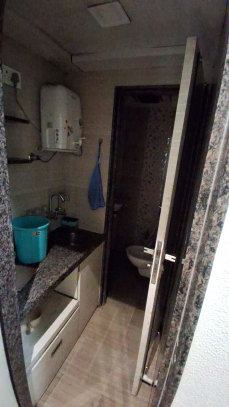 Bathroom, ganjawala-enclave Commercial Office Space 380 Sq.Ft. In Borivali West Mumbai 9750020