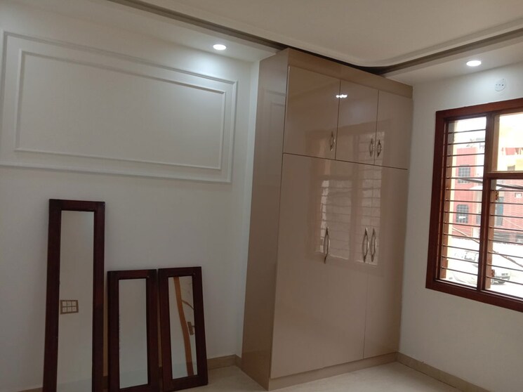 Room, dwarka mor 3 Bedroom 720 Sq.Ft. Builder Floor In Dwarka Mor Delhi 9750021