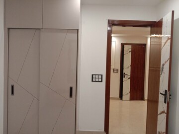 Building Lobby in 3 BHK Builder Floor at Dwarka Mor – for Sale