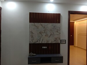 Furnished Amenities in 3 BHK Builder Floor at Dwarka Mor – for Sale