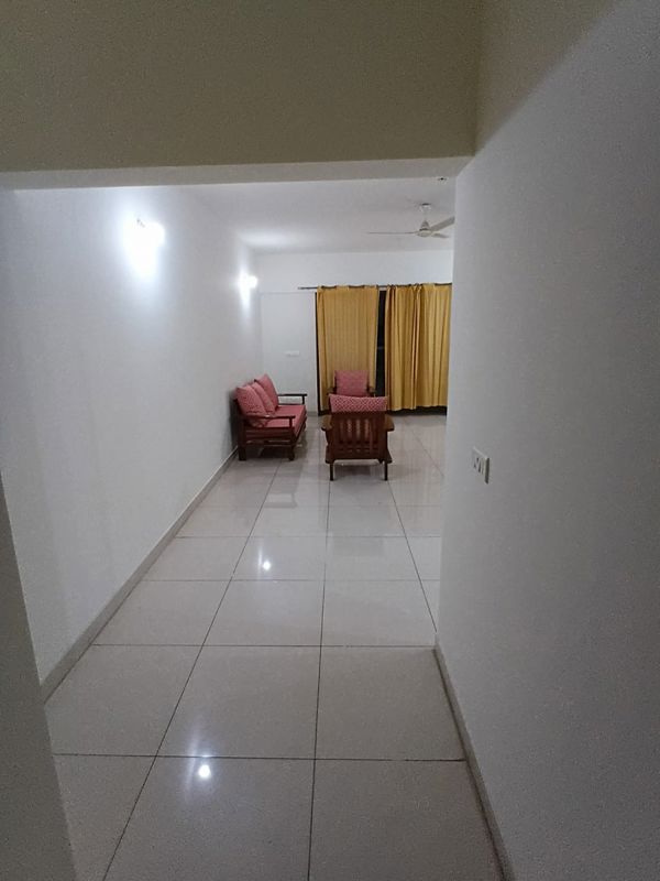1.5 BHK Apartment For Rent in Kalpataru Crescendo