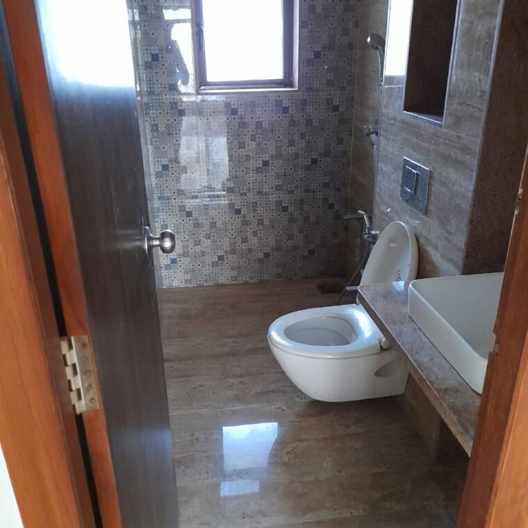 Bathroom, windsor-apartment-bandra-west 2 Bedroom 788 Sq.Ft. Apartment In St. Peters Colony Mumbai 9750052