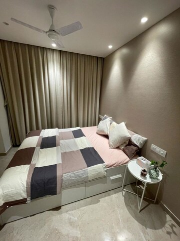 Master Bedroom in 1 BHK Apartment at Hiranandani Regent Hill, Powai – for Rent