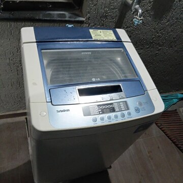 Furnished Amenities in 2 BHK Apartment at Paranjape Blue Ridge, Bhoirwadi – for Rent