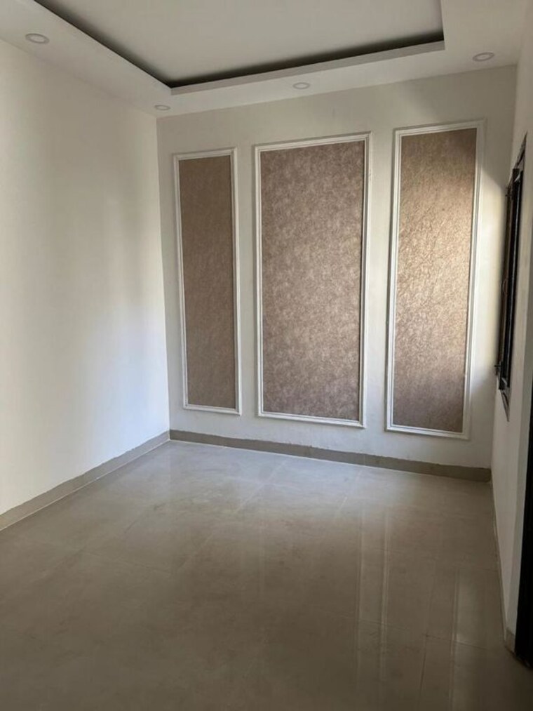 Room, lohgarh 4 Bedroom 2000 Sq.Ft. Independent House In Lohgarh Zirakpur 9750068