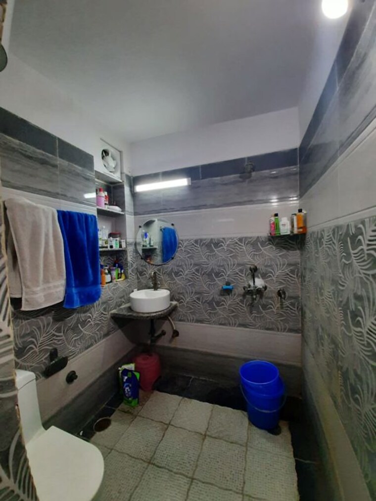  Parking, swastik-apartments-rajendra-nagar 3 Bedroom 1305 Sq.Ft. Builder Floor In Rajendra Nagar Ghaziabad 9750069