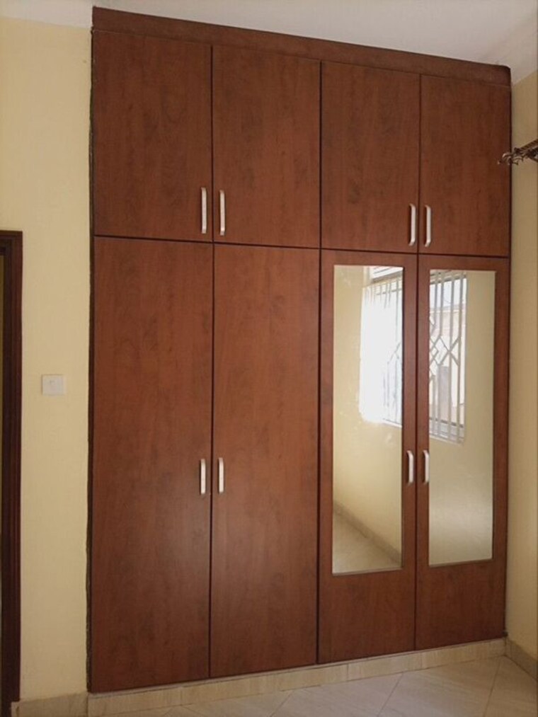 Room, vineet khand Pg For Girls In Vineet Khand 9750073