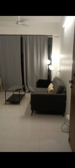 2.5 BHK + Study Room Apartment For Rent in Sun Aspire