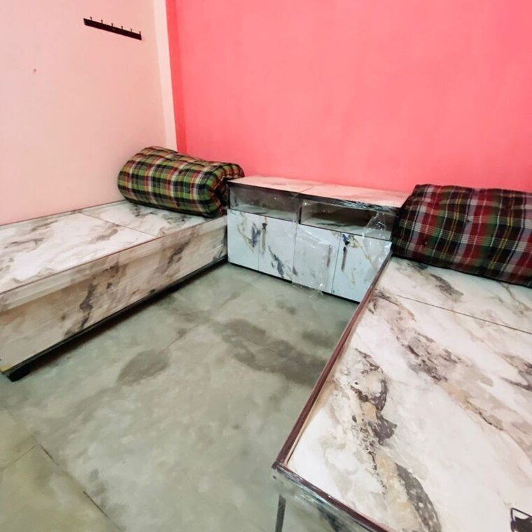 Bedroom, gomti nagar Pg For Girls In Gomti Nagar 9750089