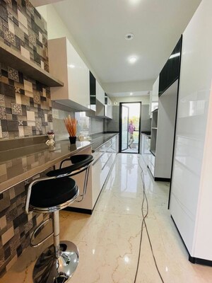 Team Area in 4 BHK Builder Floor at BPTP Astaire Gardens, Sector 70a – for Sale