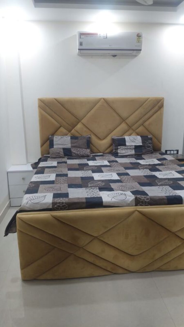 Team Area, janakpuri 2 Bedroom 750 Sq.Ft. Builder Floor In Janakpuri Delhi 9750109