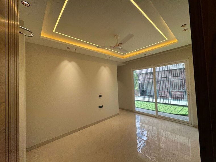 Room, vipul-world-floors 4 Bedroom 1950 Sq.Ft. Builder Floor In Sector 48 Gurgaon 9750105