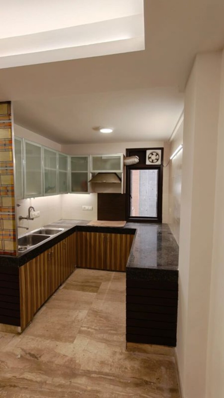 Kitchen, east of kailash 3 Bedroom 1152 Sq.Ft. Builder Floor In East Of Kailash Delhi 9750110