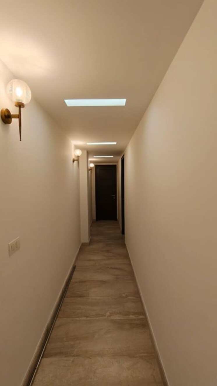 Room, east of kailash 3 Bedroom 1152 Sq.Ft. Builder Floor In East Of Kailash Delhi 9750110