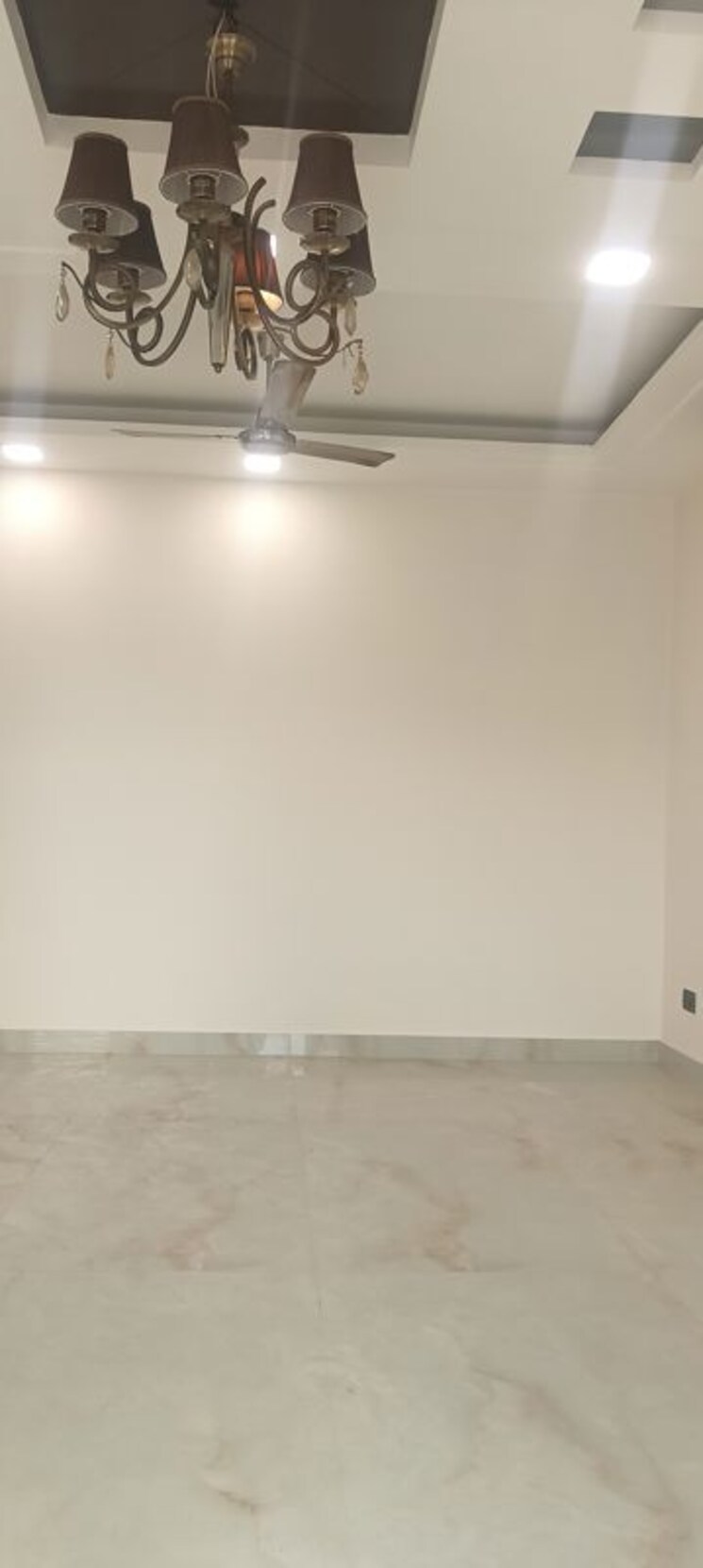 Room, kailash colony 4 Bedroom 2500 Sq.Ft. Builder Floor In Kailash Colony Delhi 9750119